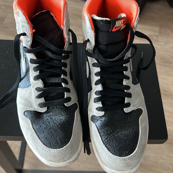 Jordan 1 retro high OG neutral grey - Picture 3 of 6